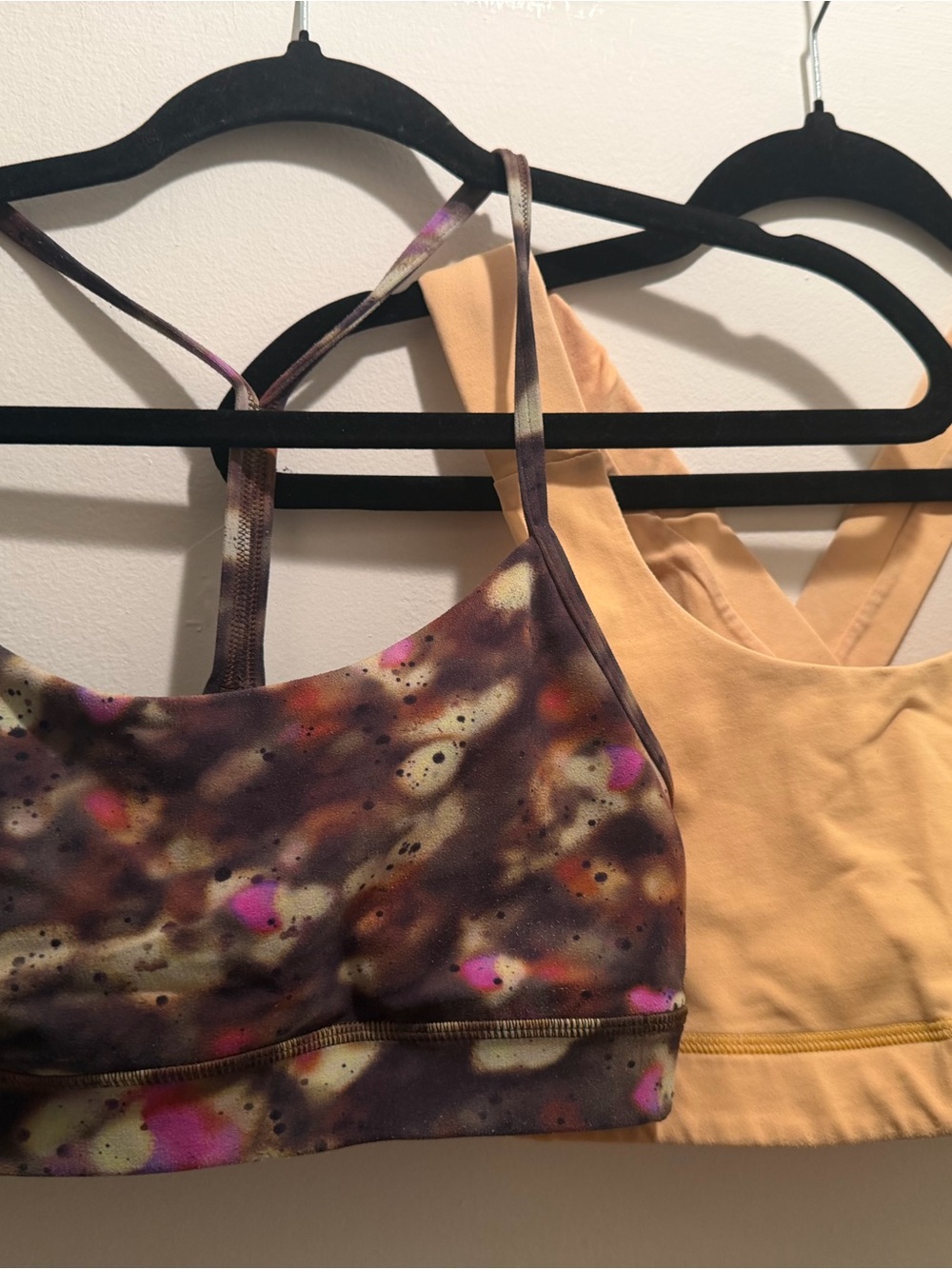 lululemon athletica Tie-Dye Brown & Peach Sports Bras * Size 4 *